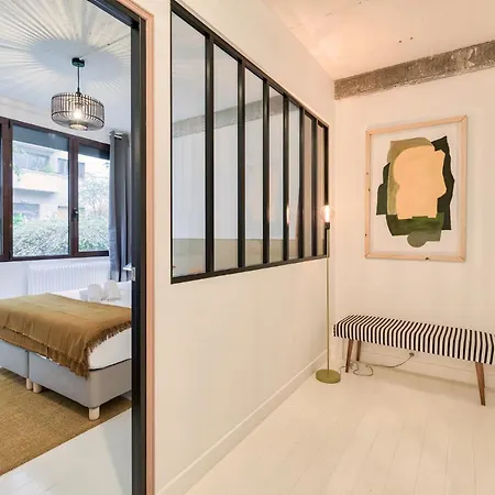 Artist And Design Loft - 10 Guests - 5 Min From Metro Appartamento